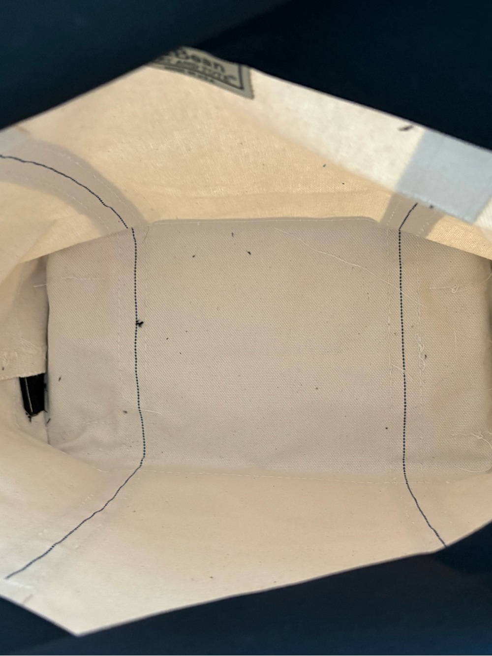 LL Bean Size Medium Zip Top Boat and Tote with Regular Handles - Picture 8 of 10